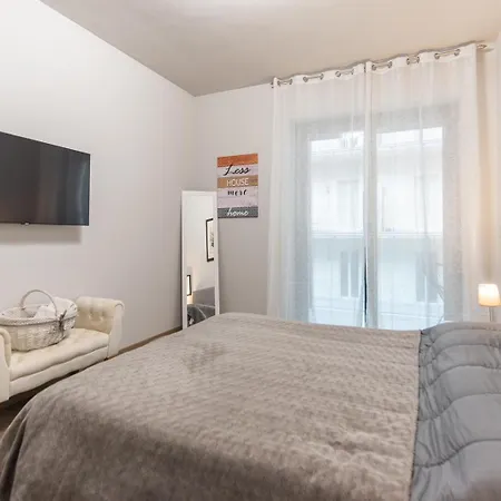 Elegante Bilocale-centro Torino-free Wifi Apartament *